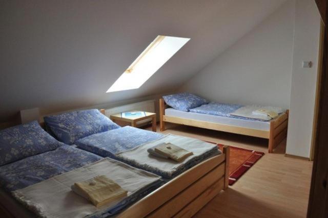 Hostinec Vo Visnovom Stará Turá Buitenkant foto