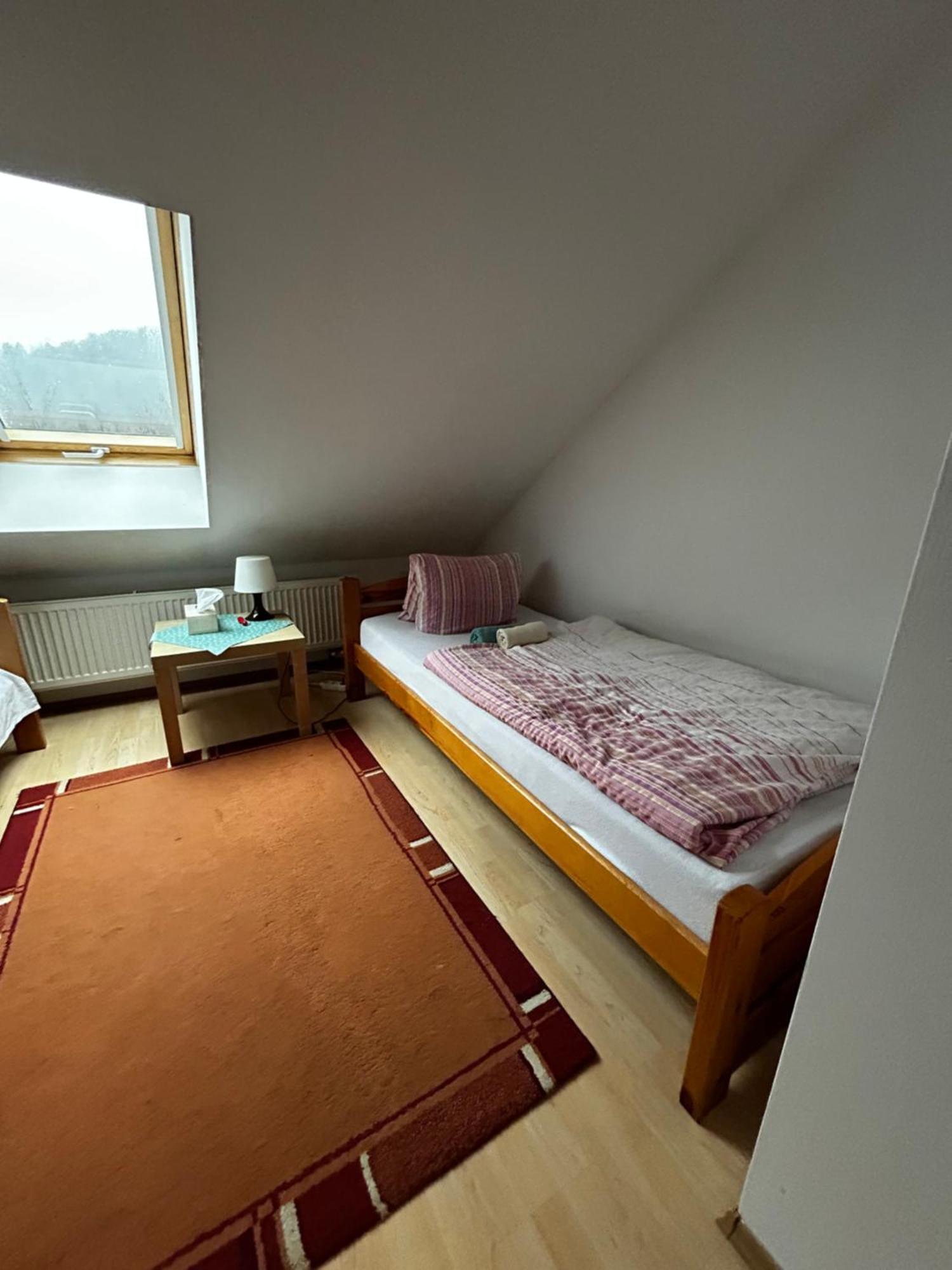 Hostinec Vo Visnovom Stará Turá Buitenkant foto