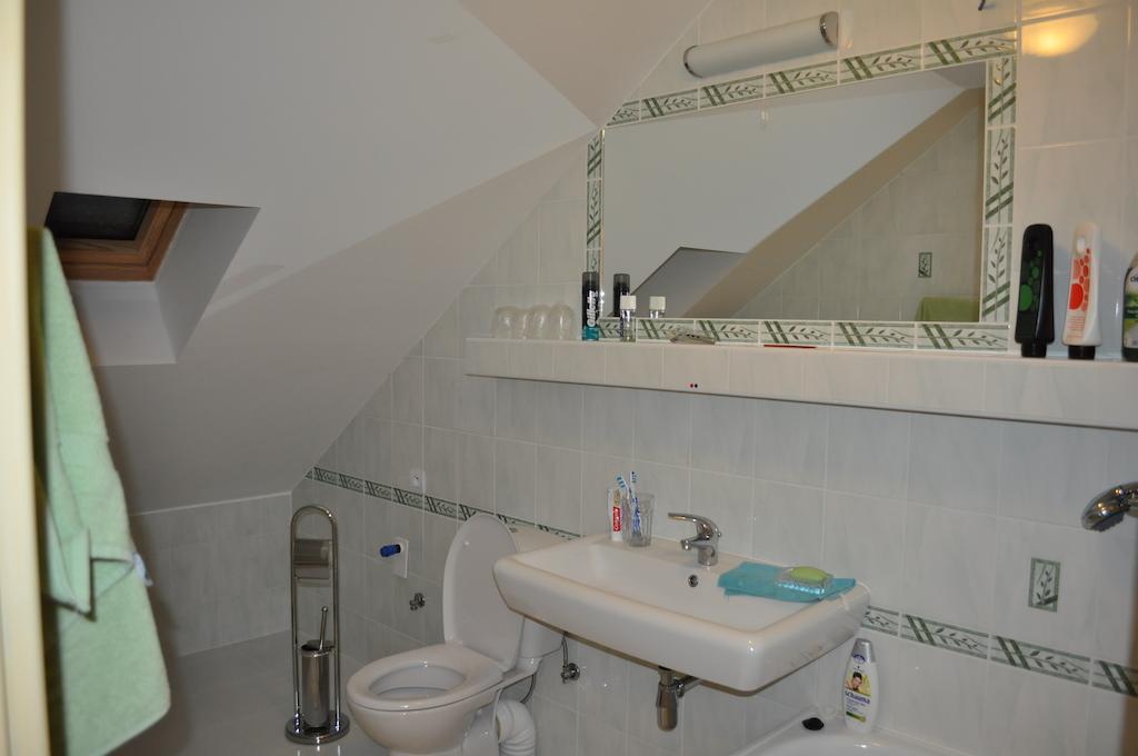 Hostinec Vo Visnovom Stará Turá Kamer foto